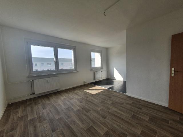 Bezugsfertig ab 01.10.2026* Renovierte 1 Zimmerwohnung mit Wannenbad