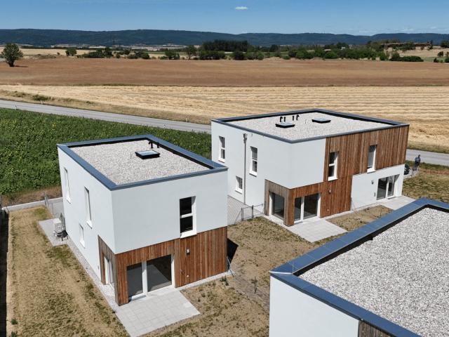Bezugsfertig I Doppelhaushälfte zur Miete I ca. 133 m² Garten I Stellplätze vor der Tür I Luftwärmepumpe