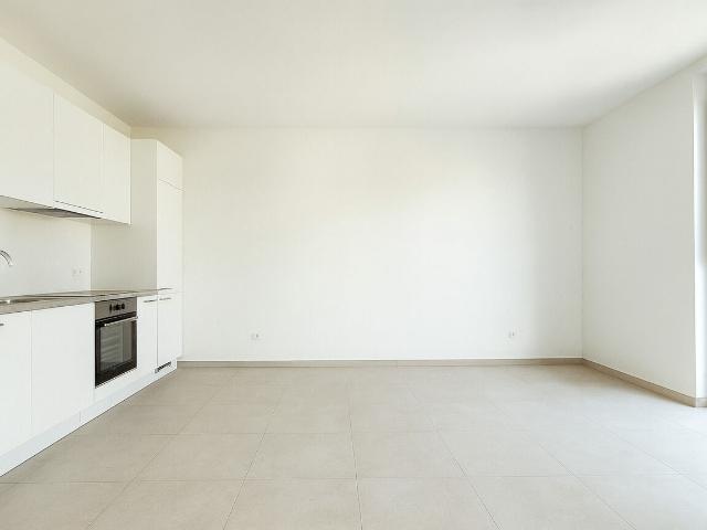BEZUGSFERTIG: Neubau Erstbezug mit Freifläche und Küche! Top 19