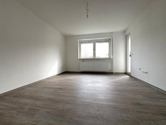 Bezugsfertige Erdgeschosswohnung in bald frisch modernisiertem Gebäude!