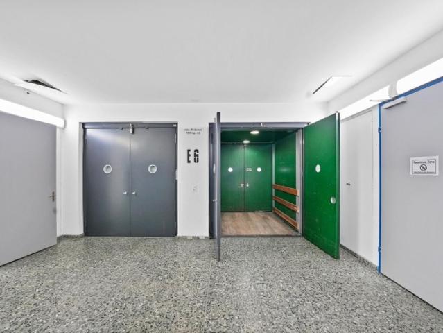 Bezugsfertige Gewerbefläche mit 1'000 kg/m² Bodenlast!