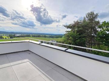 Bezugsfertige hochwertige Eigentumswohnung in bester Lage mit Balkon und freiem Blick ins Grüne
