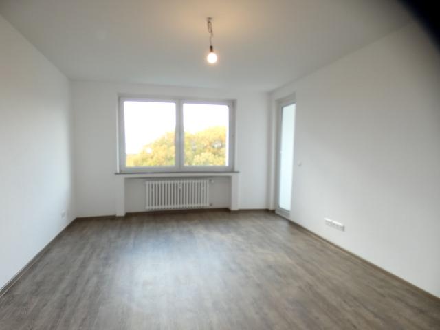 Bezugsfertige Wohnung mit Balkon und neuem Bad