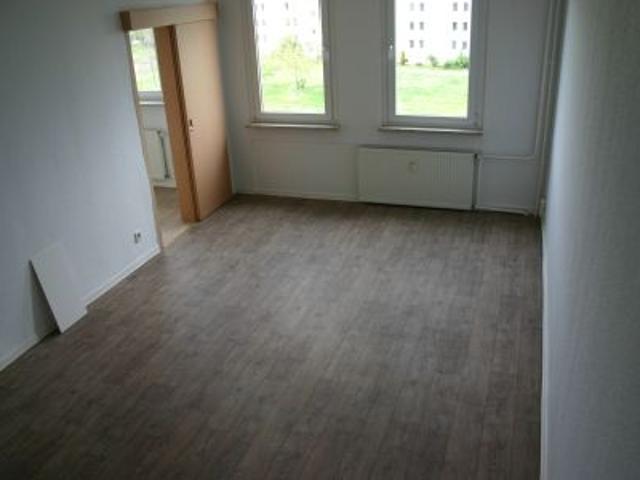 Bezugsfertige 1 Raum Wohnung mit Blick ins Grüne