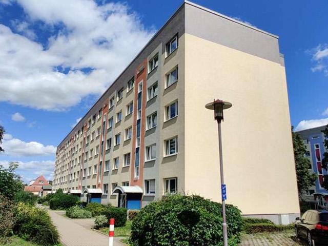 bezugsfertige 3 Raum Wohnung