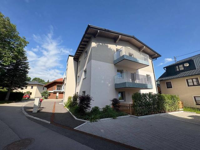 Bezugsfertige 3 Zimmer Neubauwohnung mit Balkon & Parkplatz – letzte Einheit im Obergeschoss