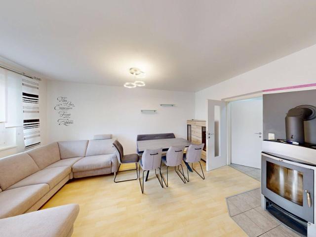 Bezugsfertige 3 Zimmer Eigentumswohnung mit Balkon, Carport, Inventar & großem Lagerraum