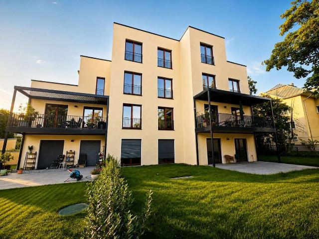 Bezugsfertige 4 Zimmer Neubauwohnung mit Terrasse & Garten