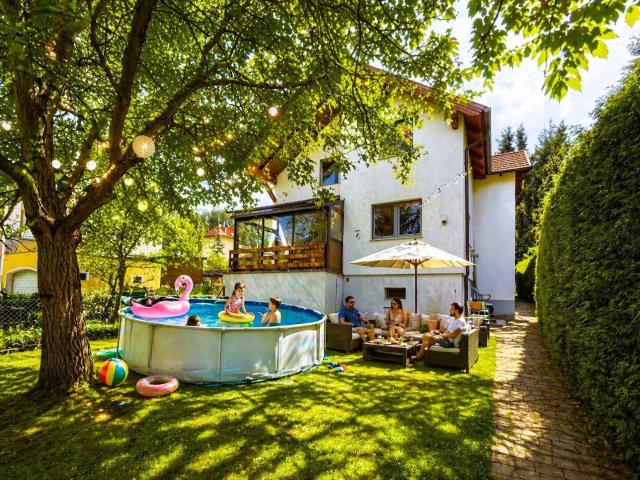 BEZUGSFERTIGES Haus am Wolfersberg | 2004 Saniert | ca. 538m² Grund | 5 Zimmer möglich | POOL | Garage
