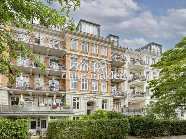 Bezugsfertiger Altbau mit Süd West Balkon, Weitblick & Jugendstil Charme