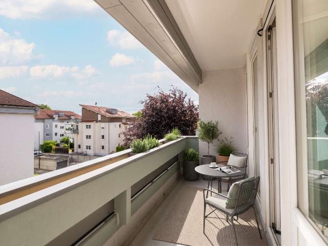 Bezugsfrei & modern | Helle 2 Zimmer Wohnung mit Südbalkon und Stellplatz in Kolbermoor