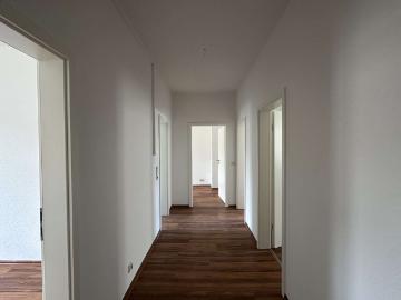 BEZUGSFREI: Moderne 3 Zimmer Einheit mit Einbauküche!