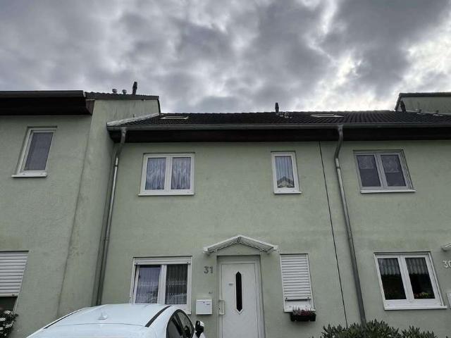 bezugsfrei & ohne Maklerprovision! gepflegtes Reihenmittelhaus mit 6 Zimmern in Wittenberg