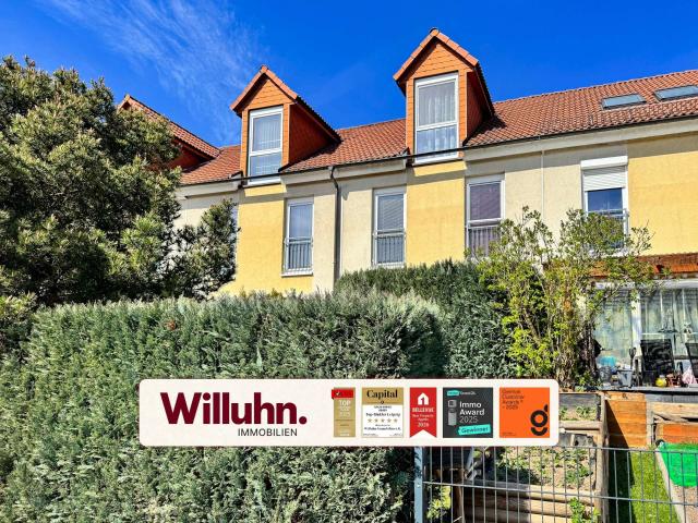 Bezugsfrei! Baujahr 2000 | 2 Pkw Stellplätze | ausgebautes Studio | Gäste WC | Keller | Garten