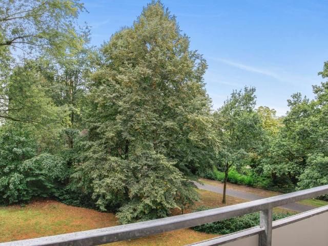 BEZUGSFREI! Helle zwei Zimmer Wohnung in Bremen Horn Lehe mit schönem Ausblick