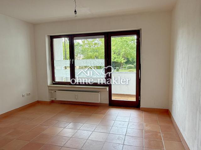Bezugsfrei & provisionsfrei: Großzügige 2 Zimmer Wohnung mit Südwest Loggia und Stellplatz