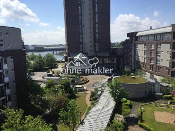 Bezugsfrei, Provisionsfrei Loft an der Elbe mit Balkon und Blick auf den Elbtower, neben Hafencity