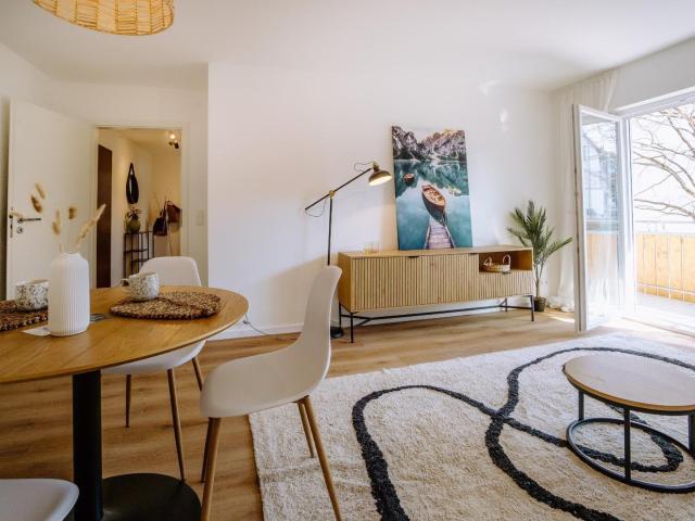 Bezugsfrei & provisionsfrei: 3 Zimmer Wohnung mit Balkon in Hagnau