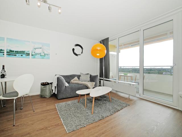 Bezugsfrei, zentral und voller Schwabing Lifestyle