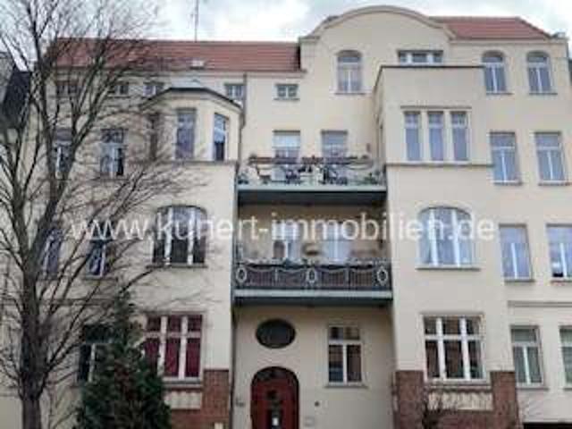 Bezugsfreie 4 Zimmer DG Wohnung am halleschen Paulusviertel mit Balkon und Blick zur Pauluskirche