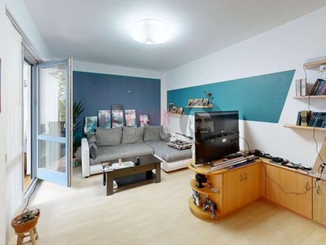 Bezugsfreie 1 Zimmer Terrassenwohnung mit kleinem Garten, Tageslichtbad und Aussenstellplatz