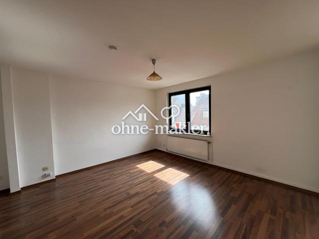 Bezugsfreie 1,5 Zimmer in Köln