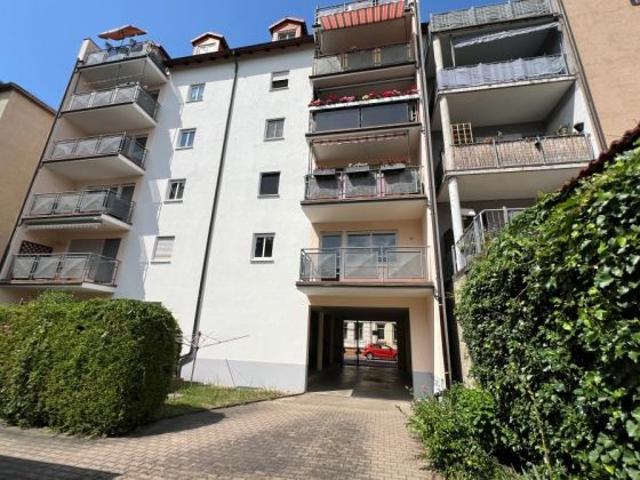 BEZUGSFREIE 2 RAUM WOHNUNG MIT BALKON