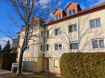 / bezugsfreie 2 Raum Wohnung mit Terrasse und TG Stellplatz /