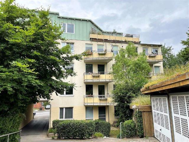Bezugsfreie 2 Zimmer Whg. mit EBK, DB, Balkon und Carport / Kiel Hassee