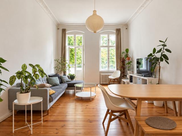 Bezugsfreie 2 Zimmer Wohnung mit Balkon nahe Maybachufer