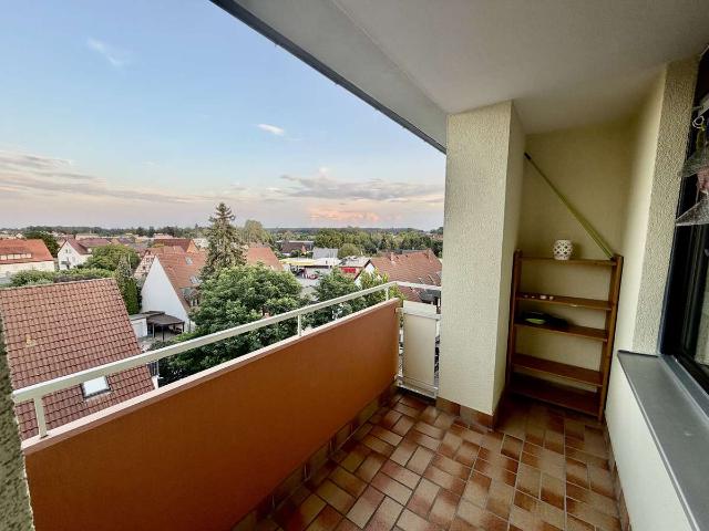 Bezugsfreie 2 Zimmer Wohnung mit Einbauküche, Balkon & TG Stellplatz Nürnberg Herpersdorf