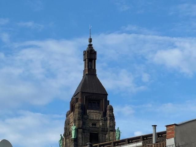 Bezugsfreie 2 Zimmer Altbauwohnung in Charlottenburg
