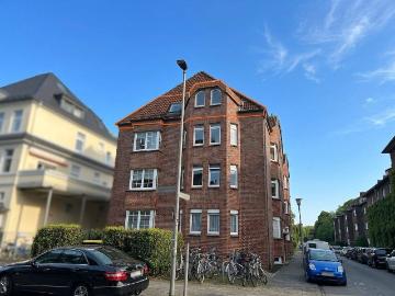 Bezugsfreie 2 Zimmer Eigentumswohnung mit Loggia im beliebten Kreuzviertel