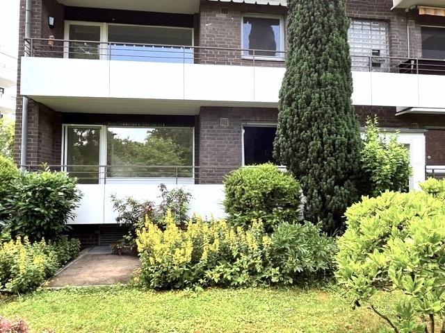 Bezugsfreie 3 Zi. Wohnung mit 2 Loggien, saniertem Bad, sep. WC, EBK, ruhige Nebenlage in Oberkassel