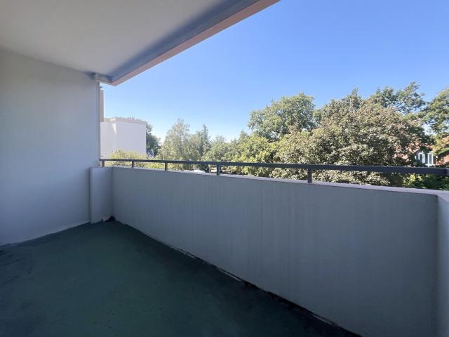 Bezugsfreie 3 Zimmer Wohnung mit Balkon & Aufzug | Provisionsfrei | Sofort verfügbar