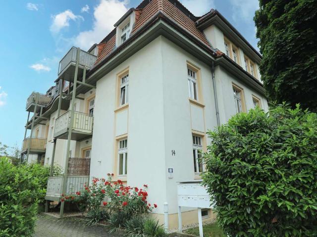 Bezugsfreie 3. Zimmer EG Wohnung in Striesen Ost WG geeignet