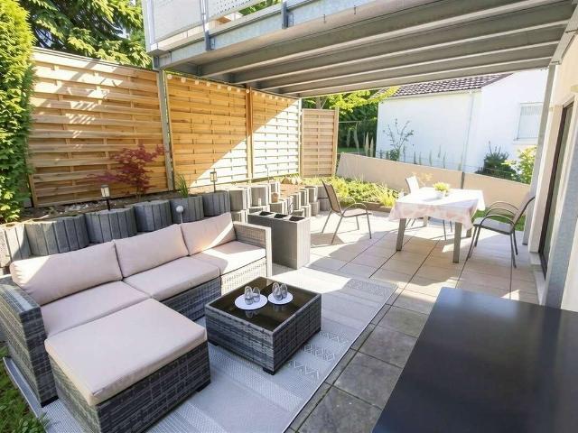 Bezugsfreie 3 Zimmerwohnung mit großer Terrasse und eigenem Gartenanteil