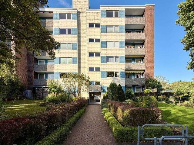 Bezugsfreie 3,5 Zimmer Whg. mit Essbereich, Süd Balkon u. Stellplatz / Kronshagen