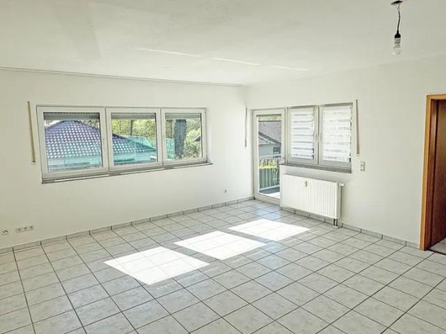 Bezugsfreie Wohnung in Windeck Schladern!