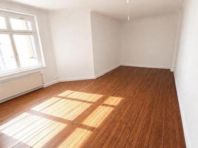 ⭐️ Bezugsfreie Altbauwohnung im Prenzlauer Berg, 44qm von privat