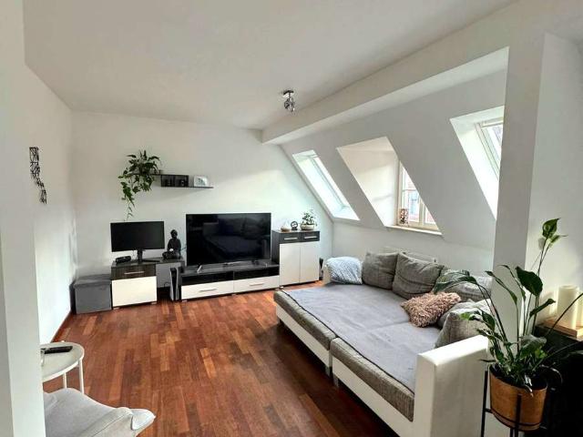 Bezugsfreie DG Wohnung in Offenburg | Eigennutzung möglich | Ausbau & WG Potenzial