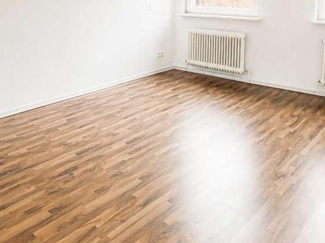 Bezugsfreie & geräumige 3 Zimmer Wohnung in ruhiger Lage. Ausgezeichneter Grundriss