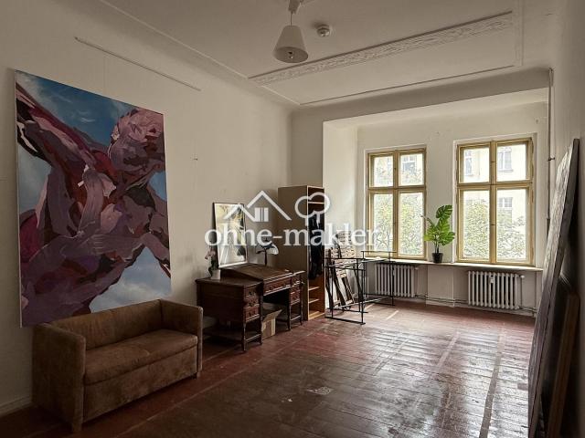 Bezugsfreie helle 2 Zimmer VH Altbauwohnung in der Nähe vom Schloss Charlottenburg provisionsfrei