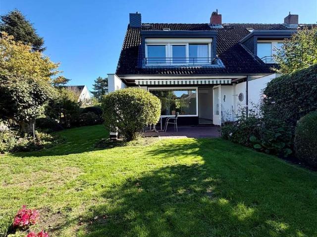 Bezugsfreies Reihenendhaus mit Balkon, Terrasse, Garage uvm. / Ebereschenweg, Altenholz