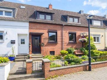 Bezugsfreies Reihenhaus mit schönem Garten in Oslebshausen