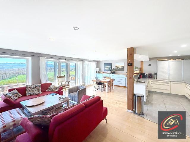 BEZAC: CADRE EXCEPTIONNEL: VILLA PASSIVE DE TYPE 5 207 M2 AVEC GRAND GARAGE SUR UNE PARCELLE DE 1608 M2