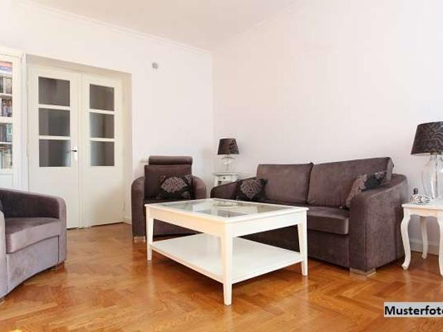 Bezahlbare 3 Zimmer Wohnung nebst Loggia