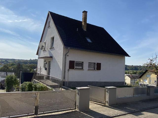 Bezahlbares sonniges Siedlungshäuschen auf sonnigem Grund