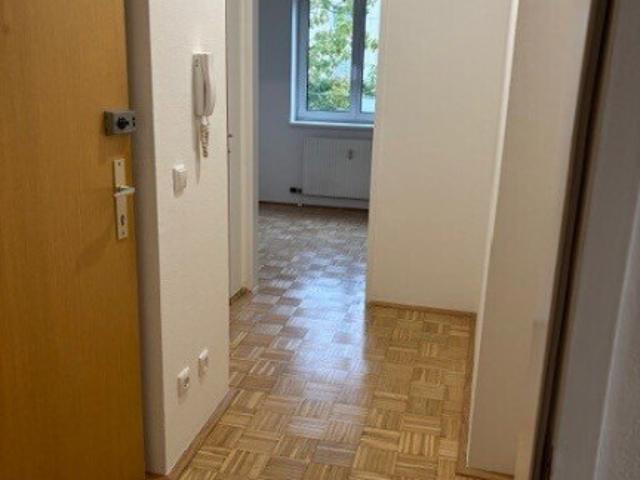 Bezaubernde 2 Raum Wohnung mit Terrasse u. Kleinem Garten in idyllischer Grünlage Top Infrastruktur! Ab SOFORT zu beziehen!