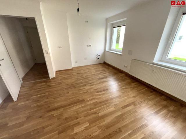 Bezaubernde Wohnung mitten im Grünen hervorragende Infrastruktur äußerst praktischer Schnitt bietet flexible Nutzungsmöglichkeiten preiswert und sofort verfügbar!